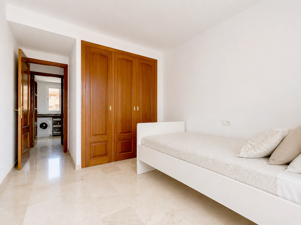 3 Bed Apartment for sale in Casares Costa Del Sol, Málaga, Spain