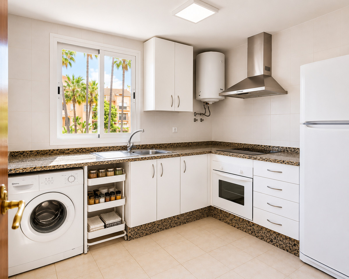 3 Bed Apartment for sale in Casares Costa Del Sol, Málaga, Spain