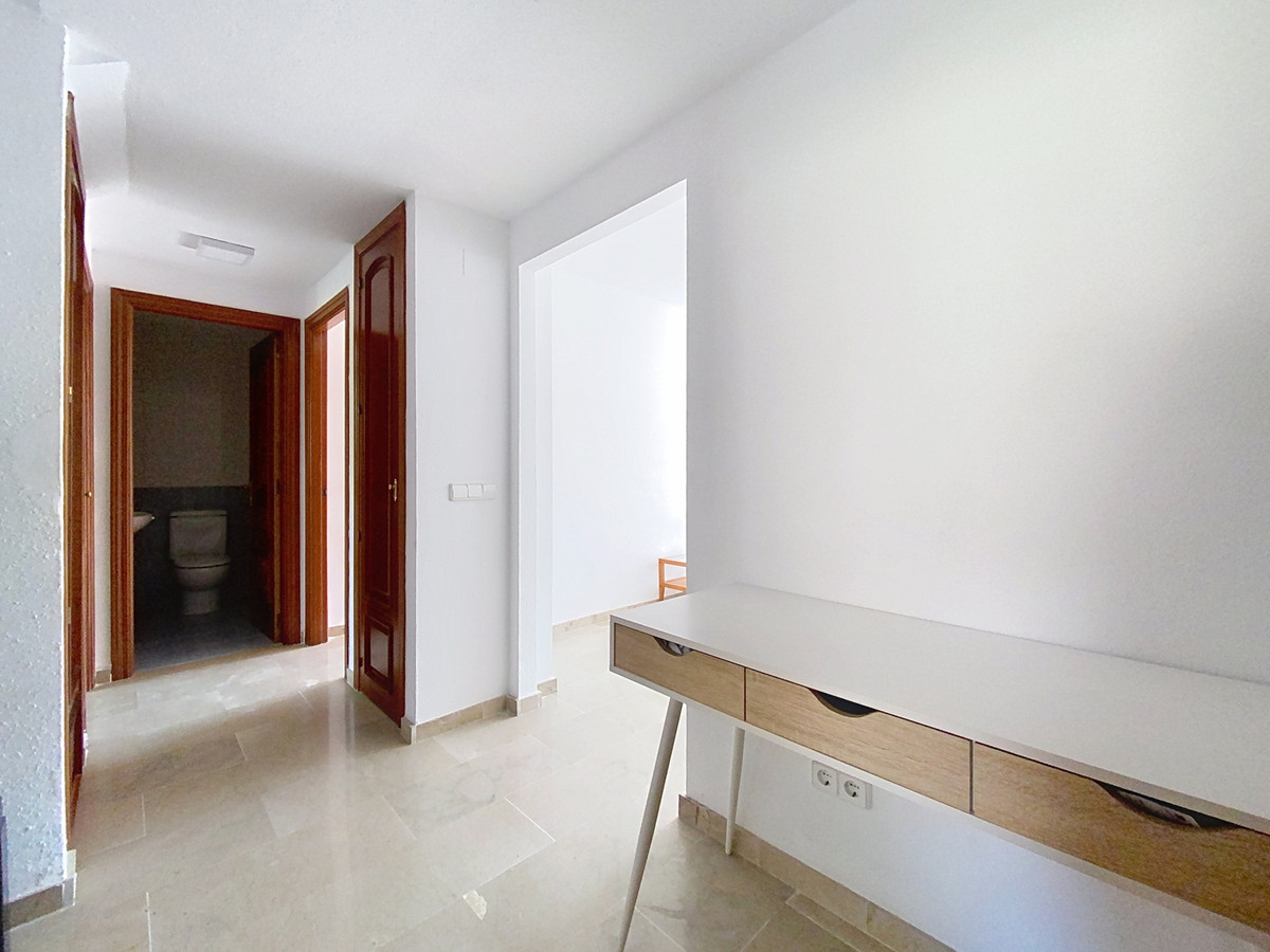 3 Bed Apartment for sale in Casares Costa Del Sol, Málaga, Spain