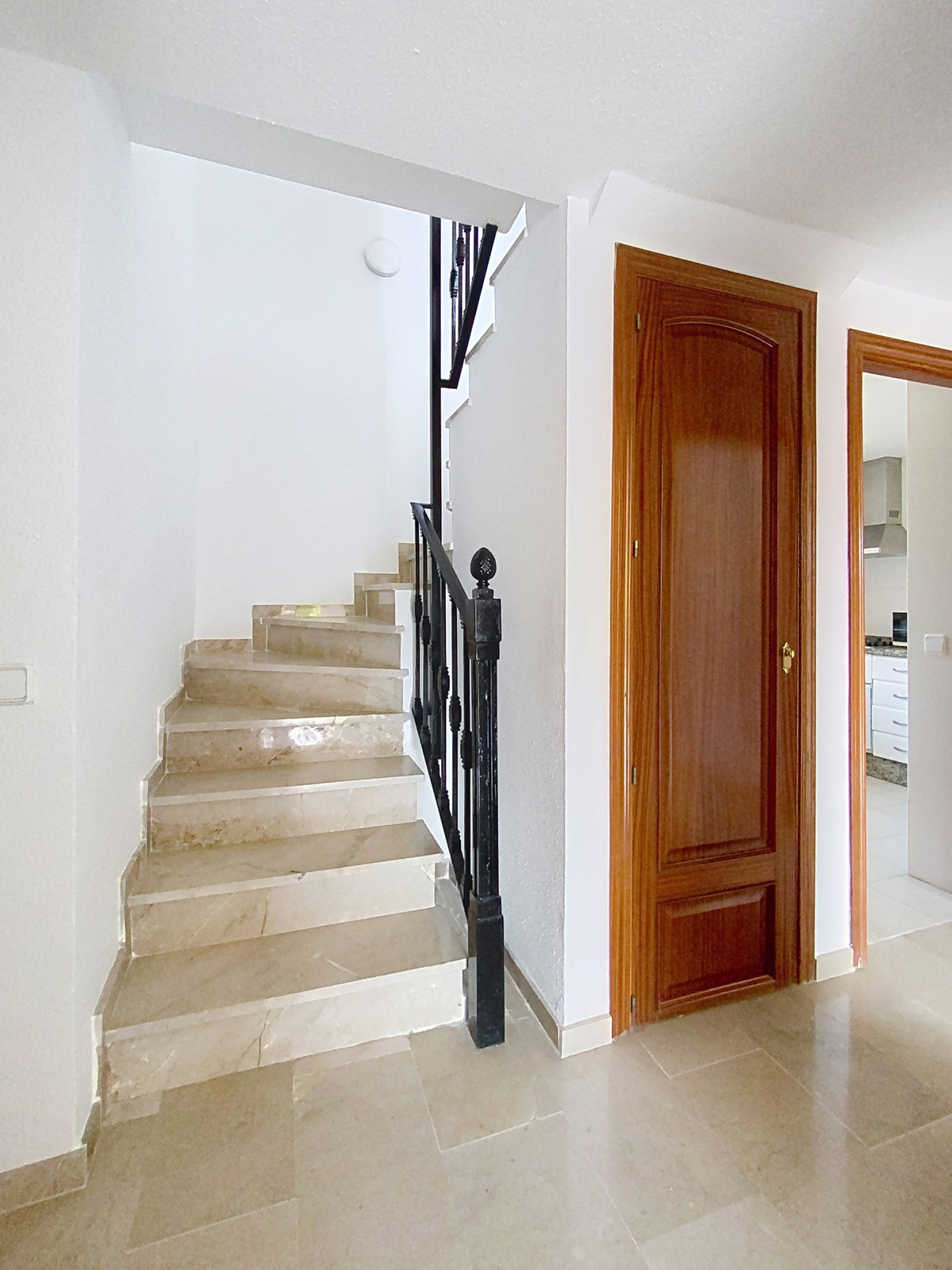 3 Bed Apartment for sale in Casares Costa Del Sol, Málaga, Spain