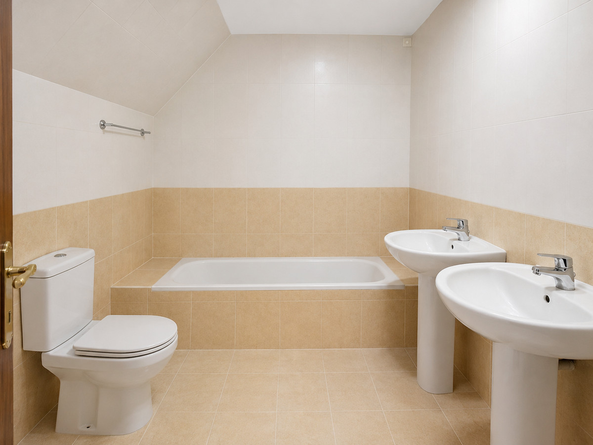3 Bed Apartment for sale in Casares Costa Del Sol, Málaga, Spain