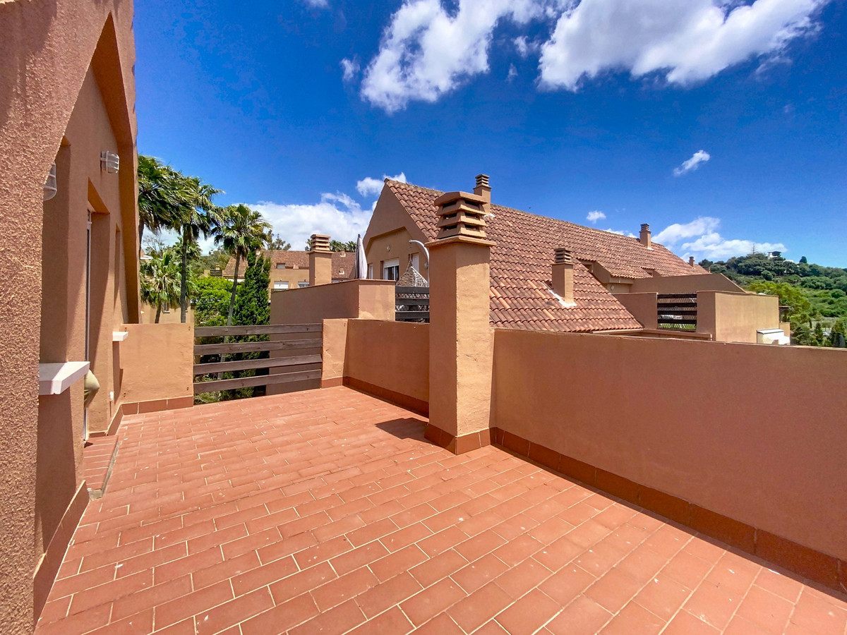 3 Bed Apartment for sale in Casares Costa Del Sol, Málaga, Spain