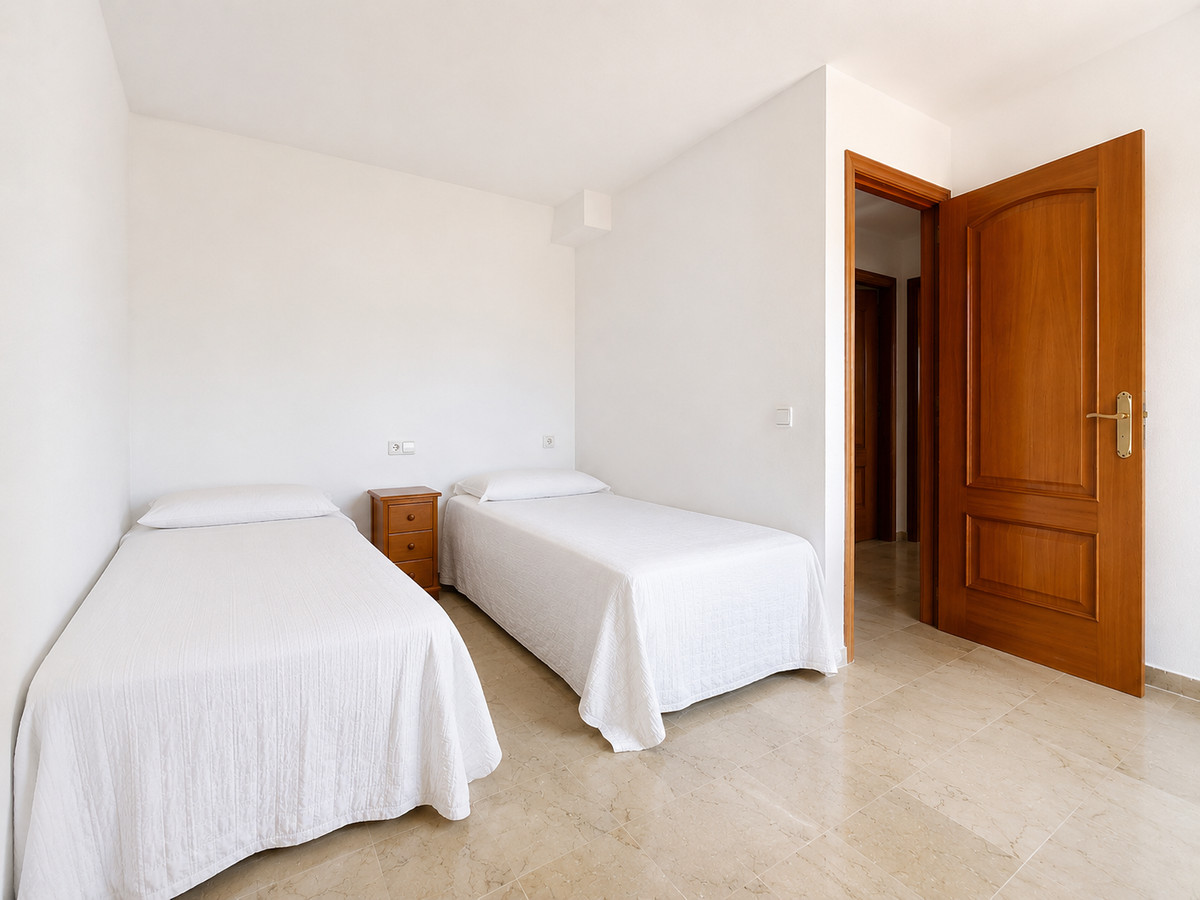 3 Bed Apartment for sale in Casares Costa Del Sol, Málaga, Spain