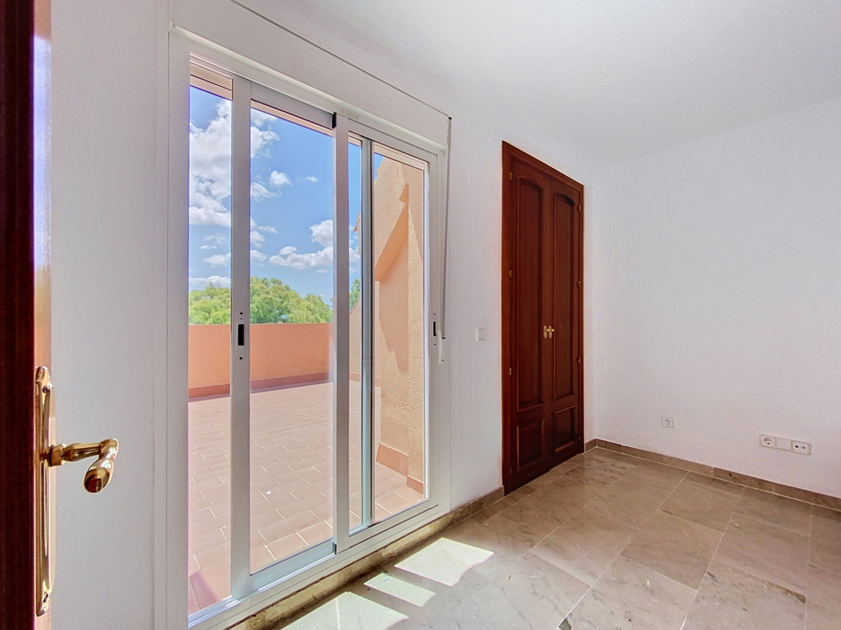 3 Bed Apartment for sale in Casares Costa Del Sol, Málaga, Spain