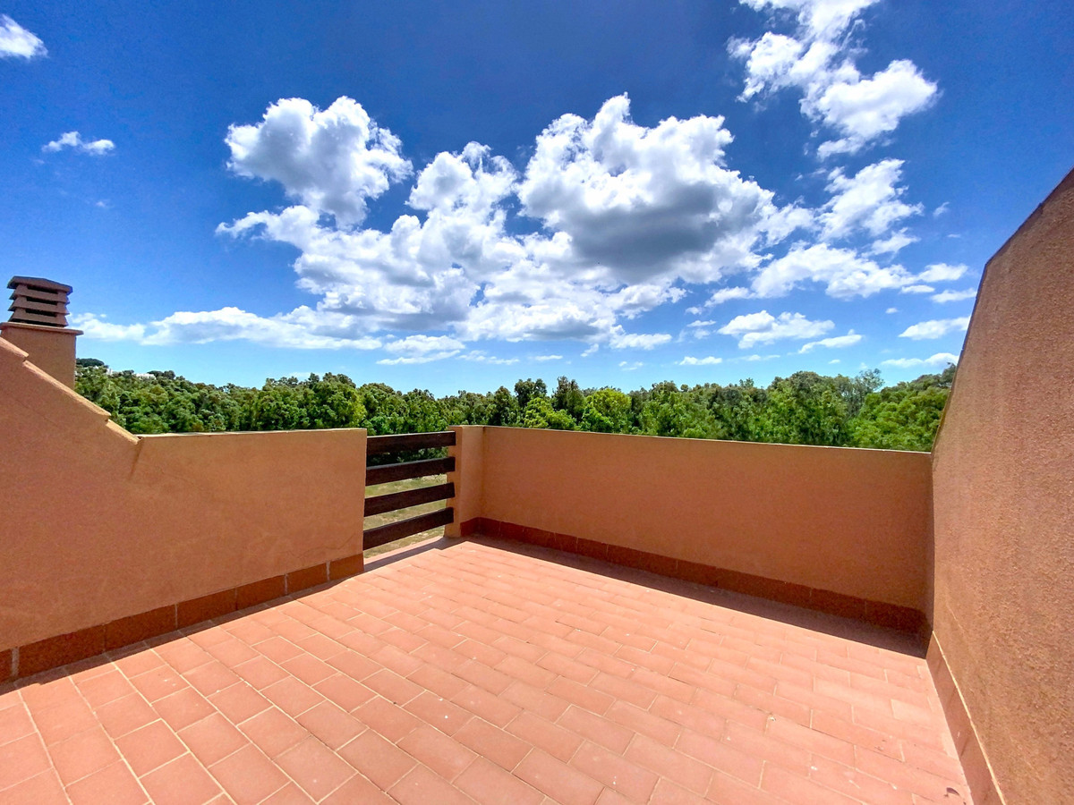 3 Bed Apartment for sale in Casares Costa Del Sol, Málaga, Spain