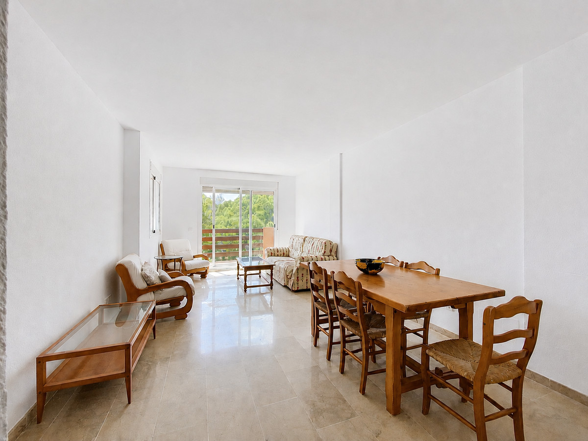 3 Bed Apartment for sale in Casares Costa Del Sol, Málaga, Spain