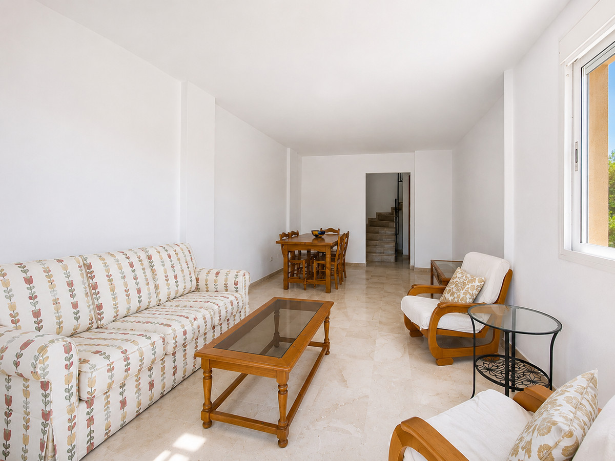 3 Bed Apartment for sale in Casares Costa Del Sol, Málaga, Spain
