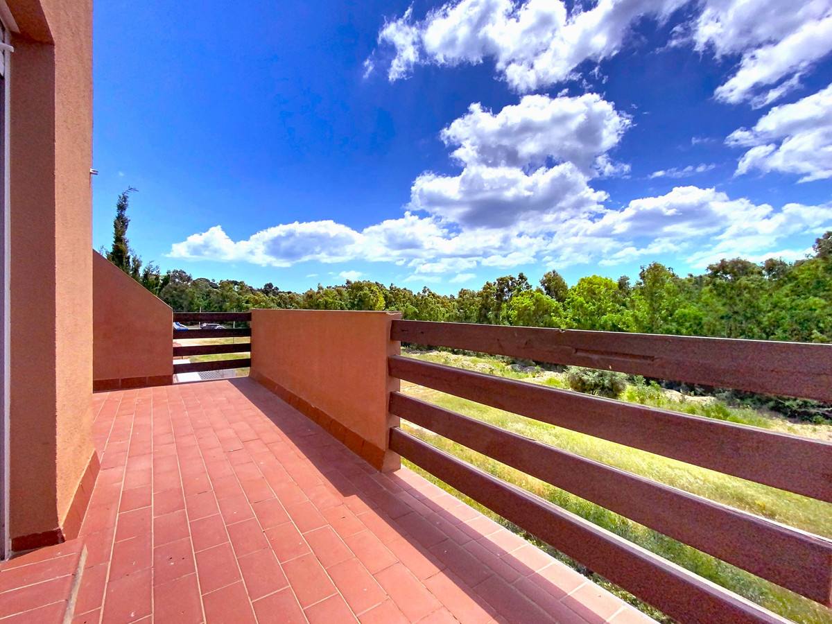 3 Bed Apartment for sale in Casares Costa Del Sol, Málaga, Spain