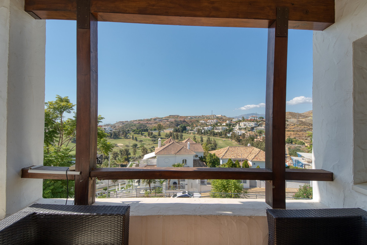 5 Bed Townhouse for sale in Benahavís Costa Del Sol, Málaga, Spain