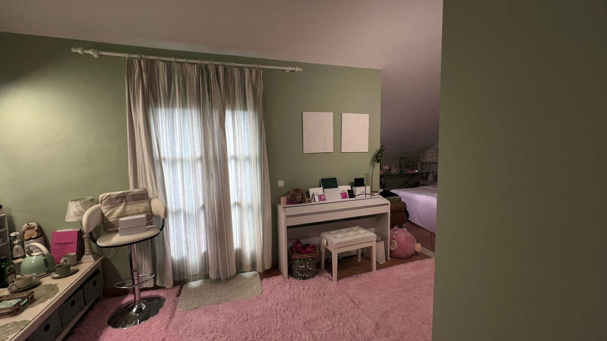 Se vende Adosada de 4 dormitorios en Costa Del Sol, Cadiz, España