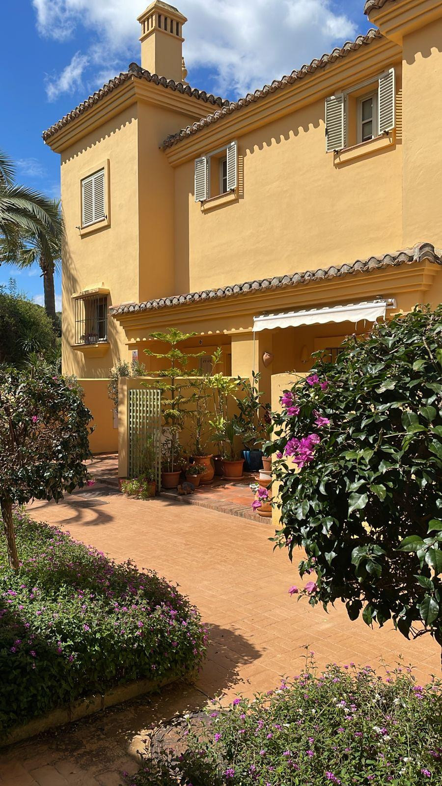 Se vende Adosada de 4 dormitorios en Costa Del Sol, Cadiz, España