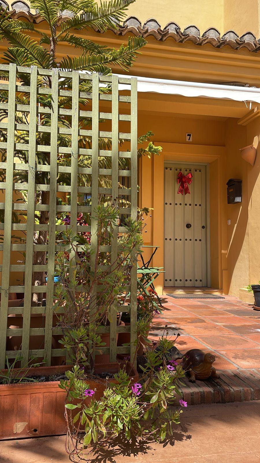 Se vende Adosada de 4 dormitorios en Costa Del Sol, Cadiz, España