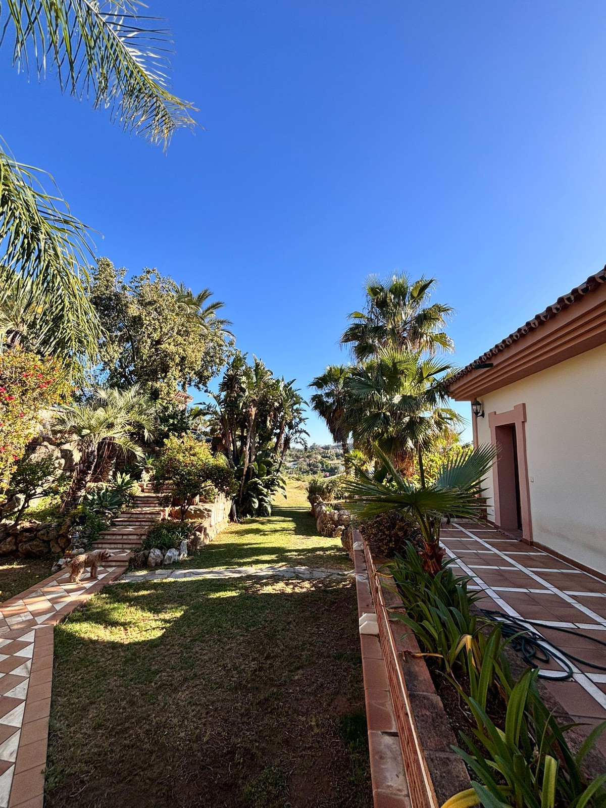 5 Bed Townhouse for sale in Estepona Costa Del Sol, Málaga, Spain