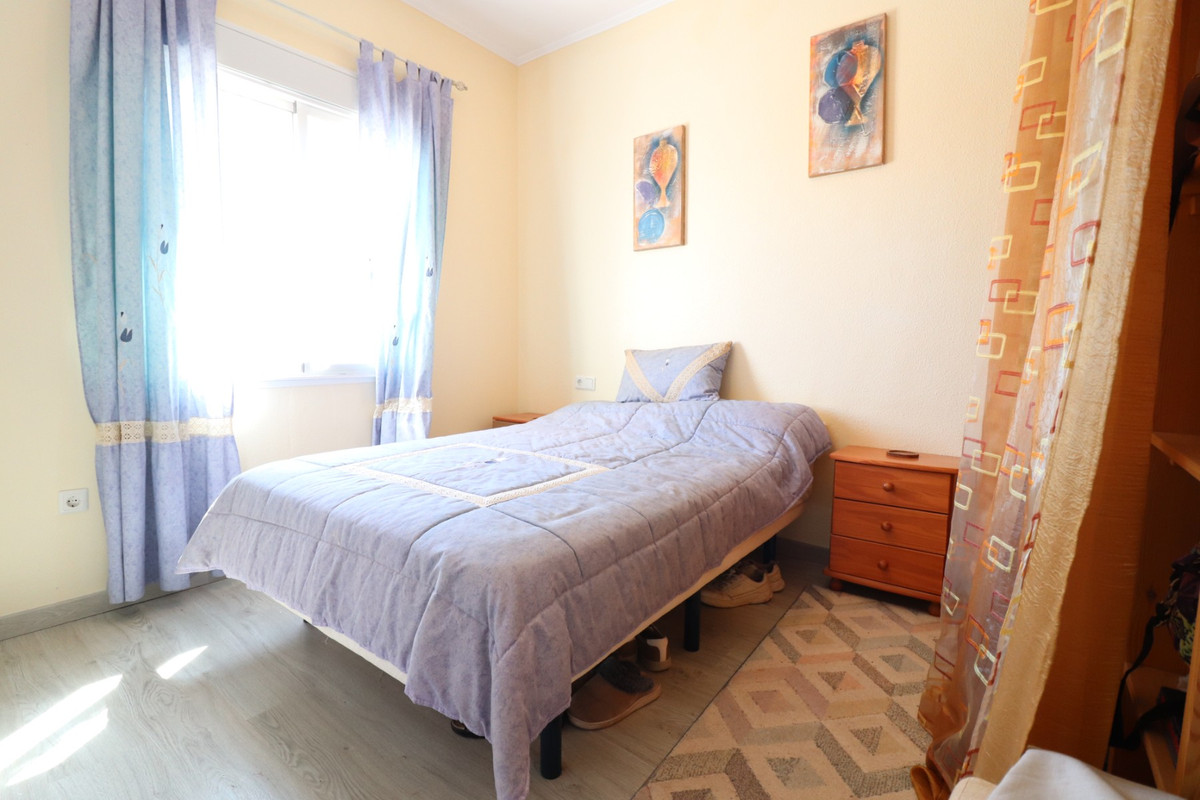 Se vende Villa - Chalet de 3 dormitorios en Costa Blanca, Alicante, España