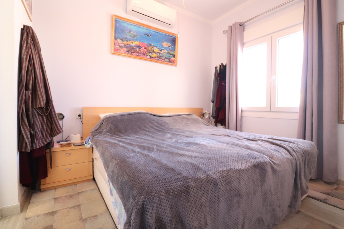 Se vende Villa - Chalet de 3 dormitorios en Costa Blanca, Alicante, España