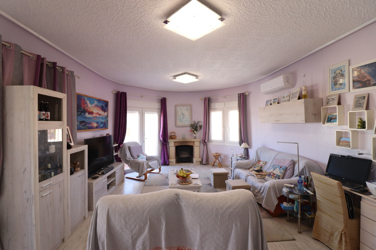 Se vende Villa - Chalet de 3 dormitorios en Costa Blanca, Alicante, España