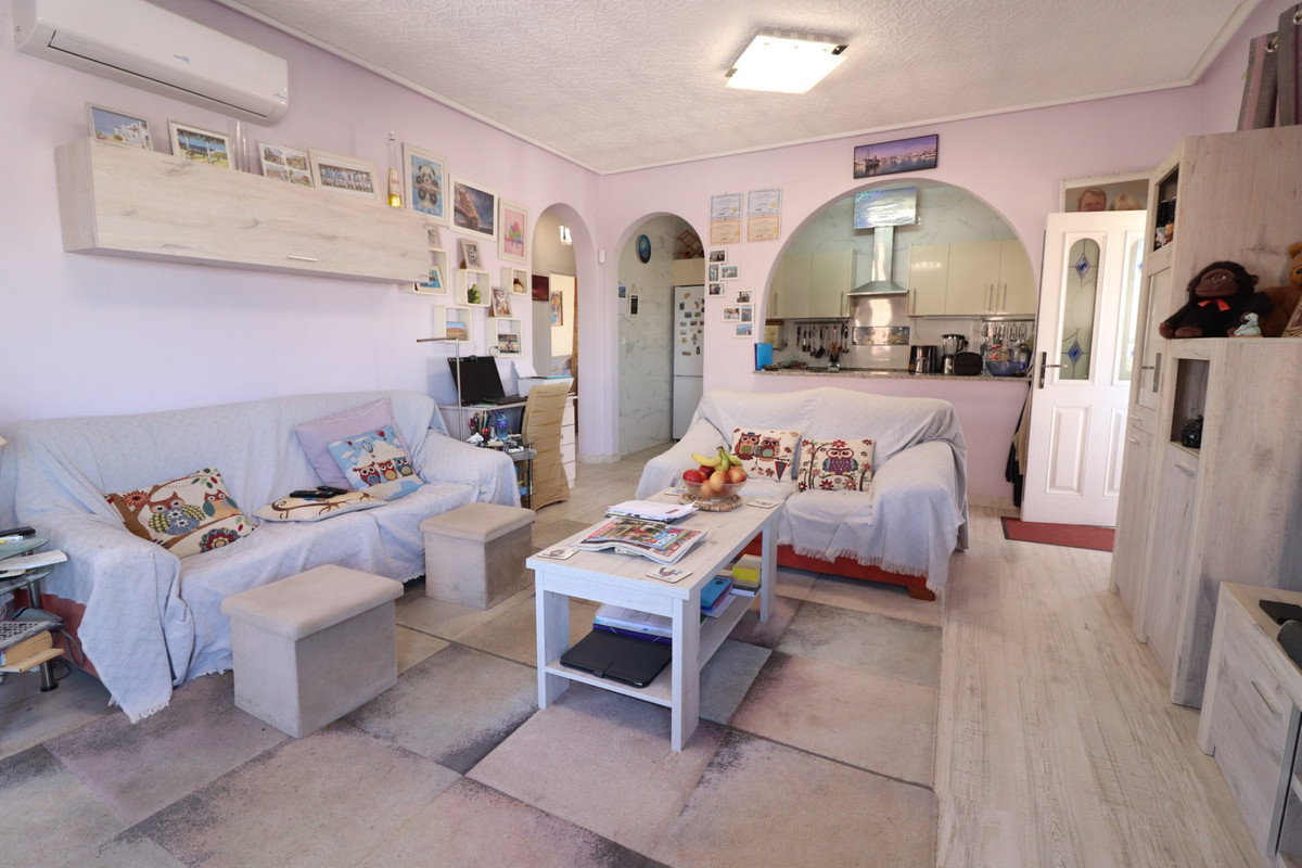 Se vende Villa - Chalet de 3 dormitorios en Costa Blanca, Alicante, España
