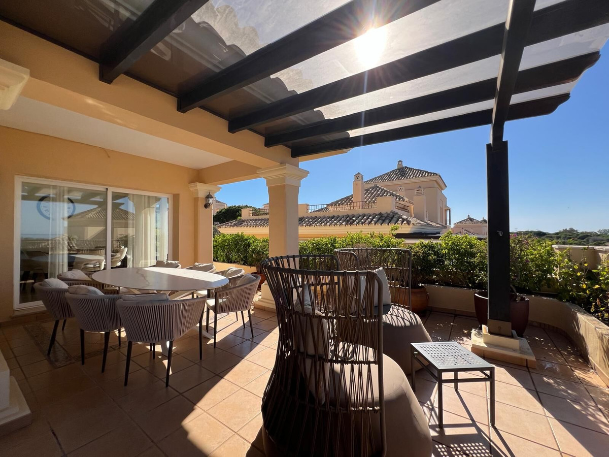 4 Bed Apartment for sale in Marbella Costa Del Sol, Málaga, Spain
