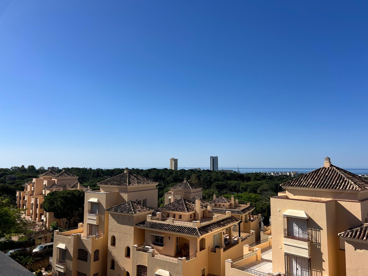 4 Bed Apartment for sale in Marbella Costa Del Sol, Málaga, Spain