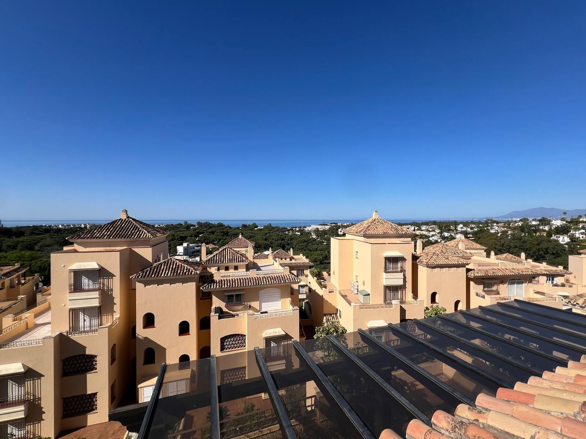 4 Bed Apartment for sale in Marbella Costa Del Sol, Málaga, Spain