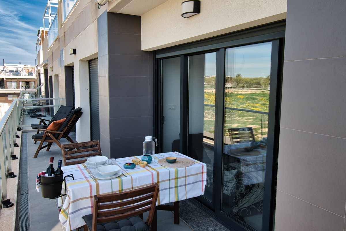 Se vende Ático de 2 dormitorios en Costa Blanca, Alicante, España