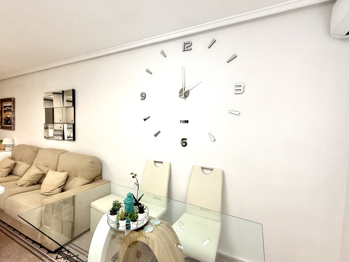 Se vende Apartamento Planta Media de 2 dormitorios en Costa Blanca, Alicante, España