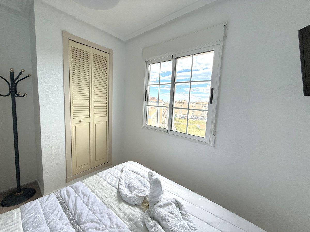 Se vende Apartamento Planta Media de 2 dormitorios en Costa Blanca, Alicante, España