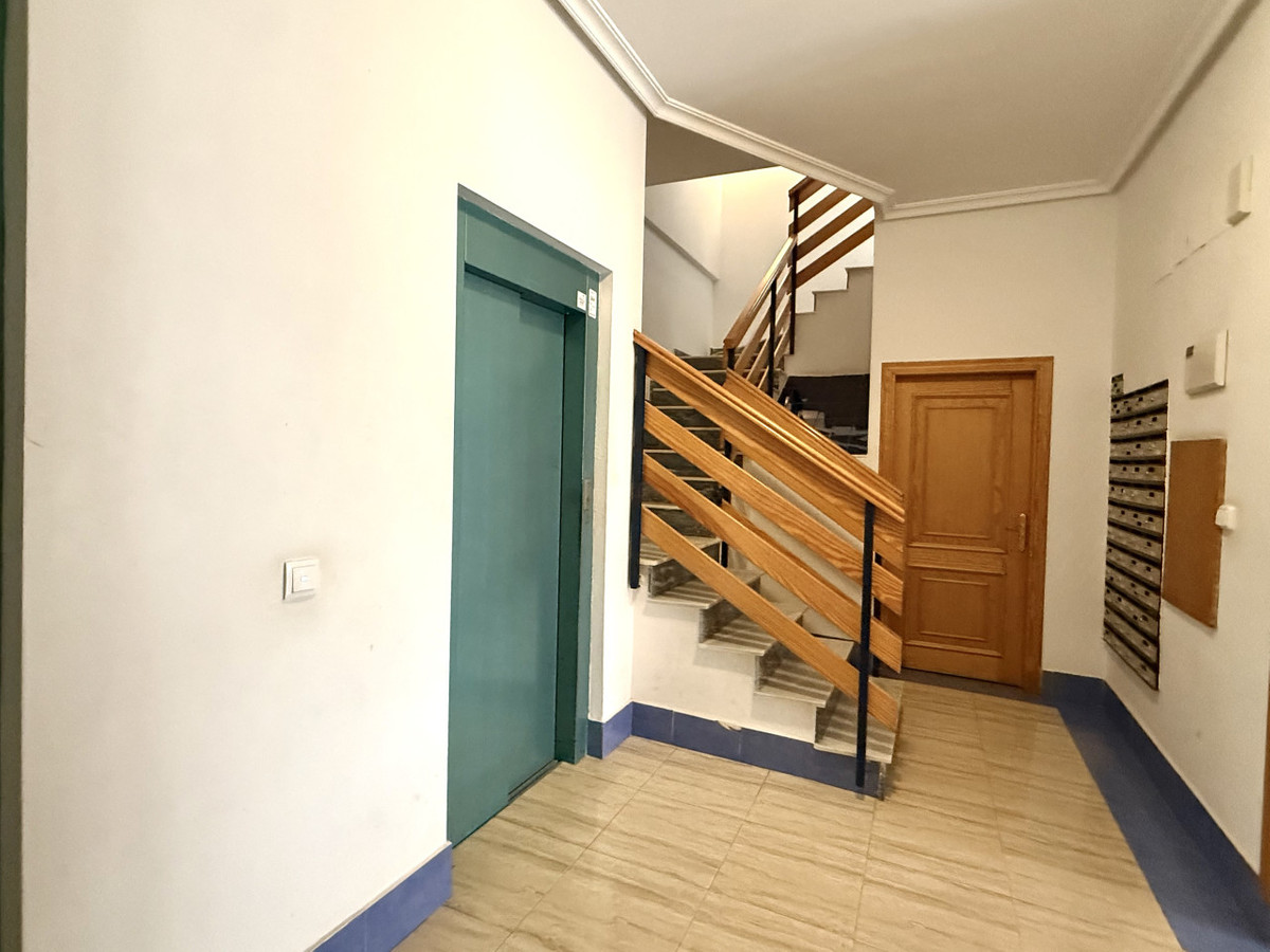 Se vende Apartamento Planta Media de 2 dormitorios en Costa Blanca, Alicante, España