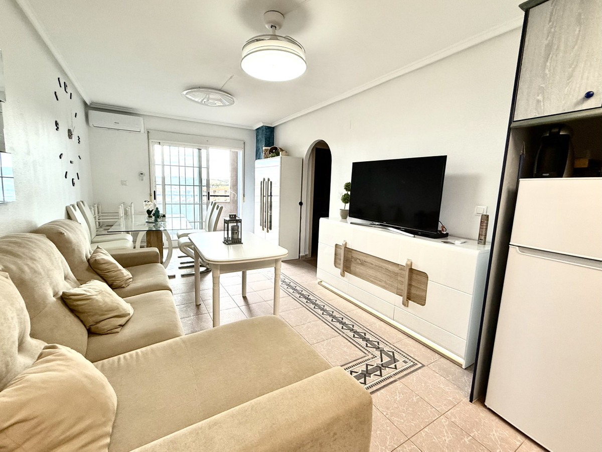 Se vende Apartamento Planta Media de 2 dormitorios en Costa Blanca, Alicante, España