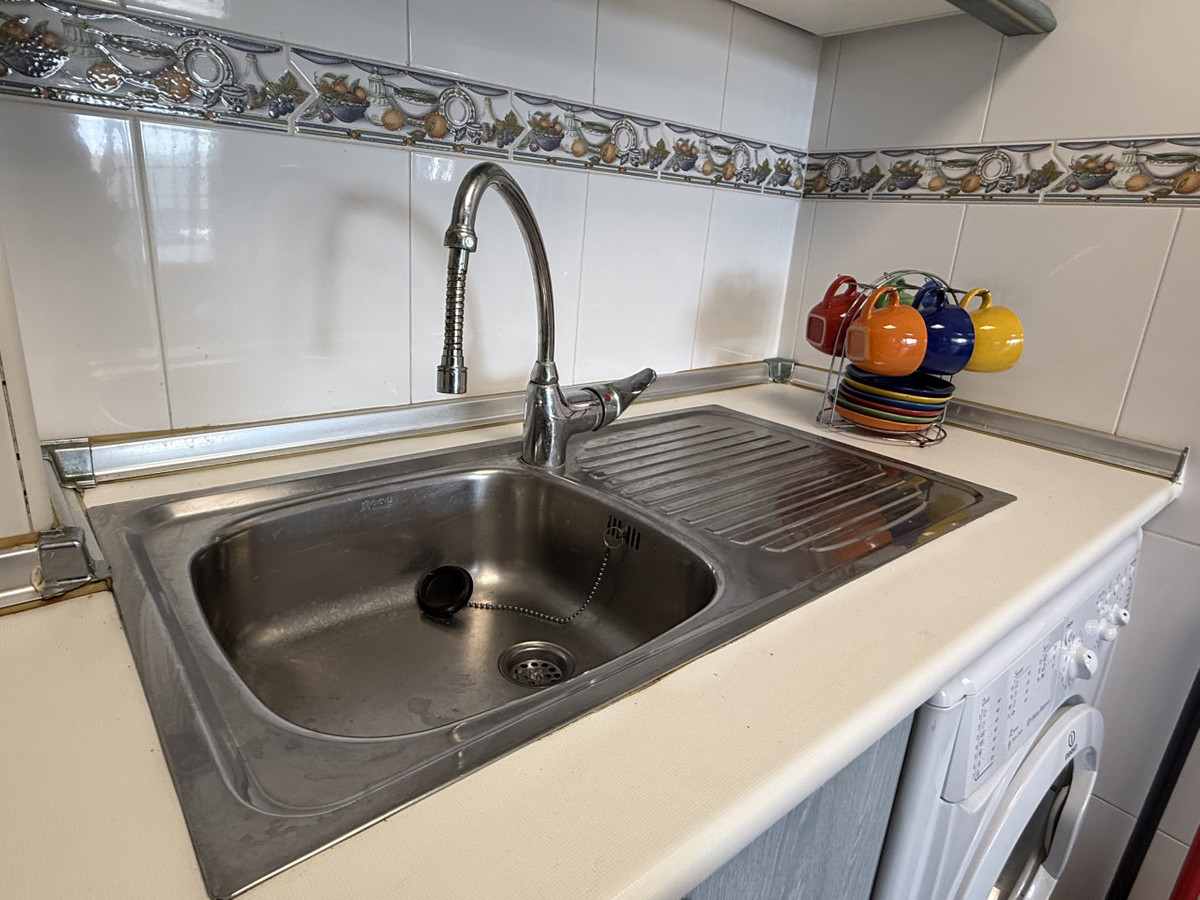 Se vende Apartamento Planta Media de 2 dormitorios en Costa Blanca, Alicante, España