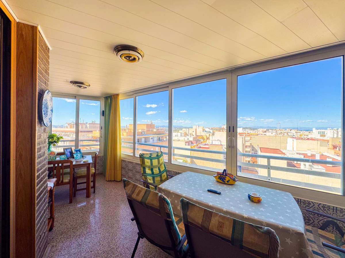 Se vende Apartamento Planta Media de 3 dormitorios en Costa Blanca, Alicante, España