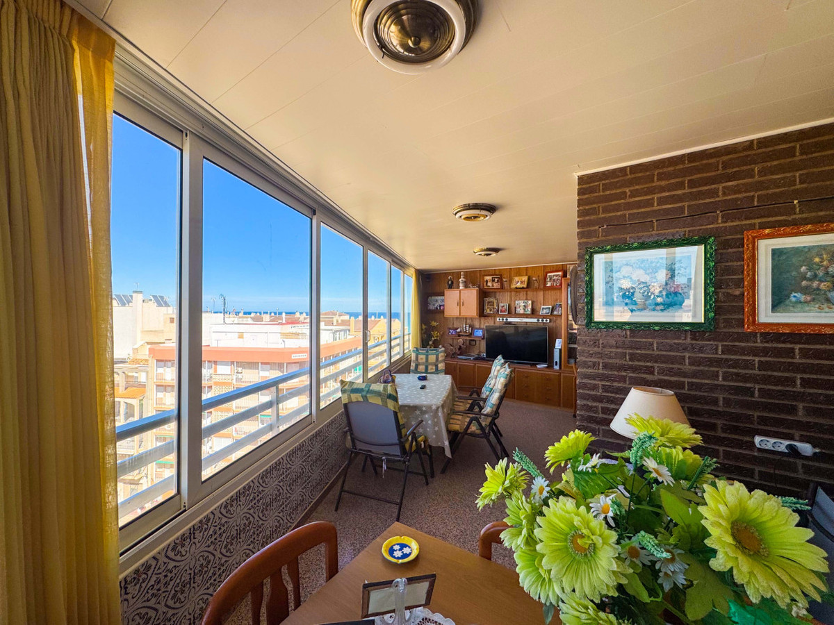 Se vende Apartamento Planta Media de 3 dormitorios en Costa Blanca, Alicante, España