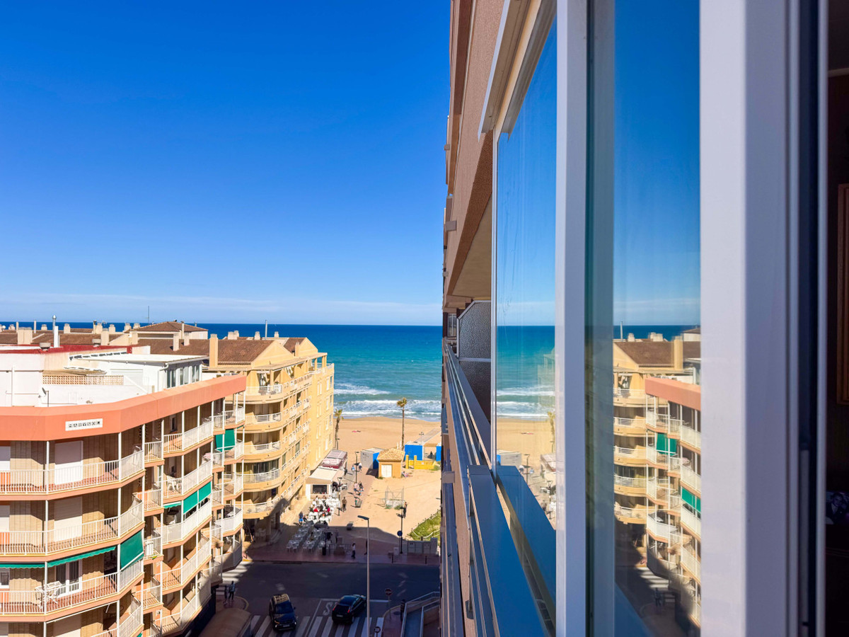 Se vende Apartamento Planta Media de 3 dormitorios en Costa Blanca, Alicante, España