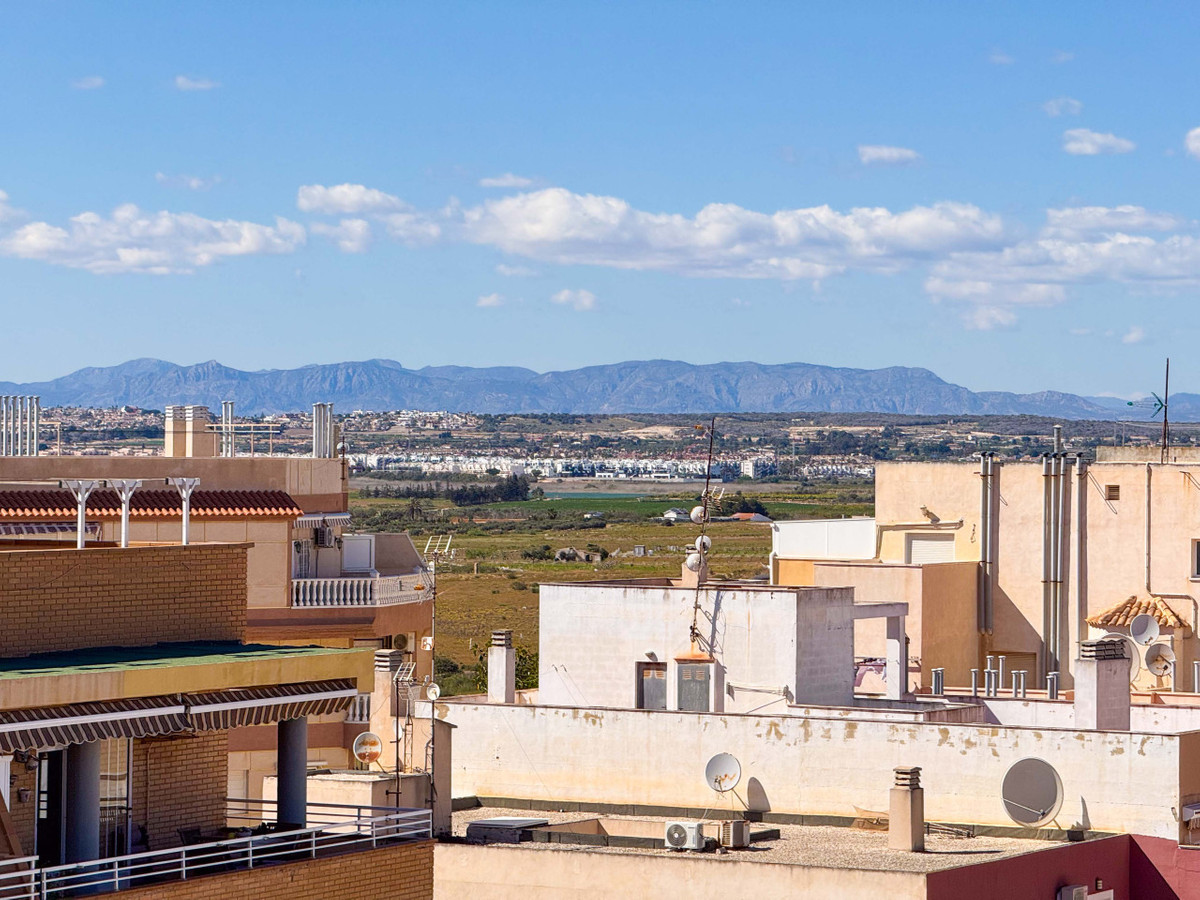 Se vende Apartamento Planta Media de 3 dormitorios en Costa Blanca, Alicante, España