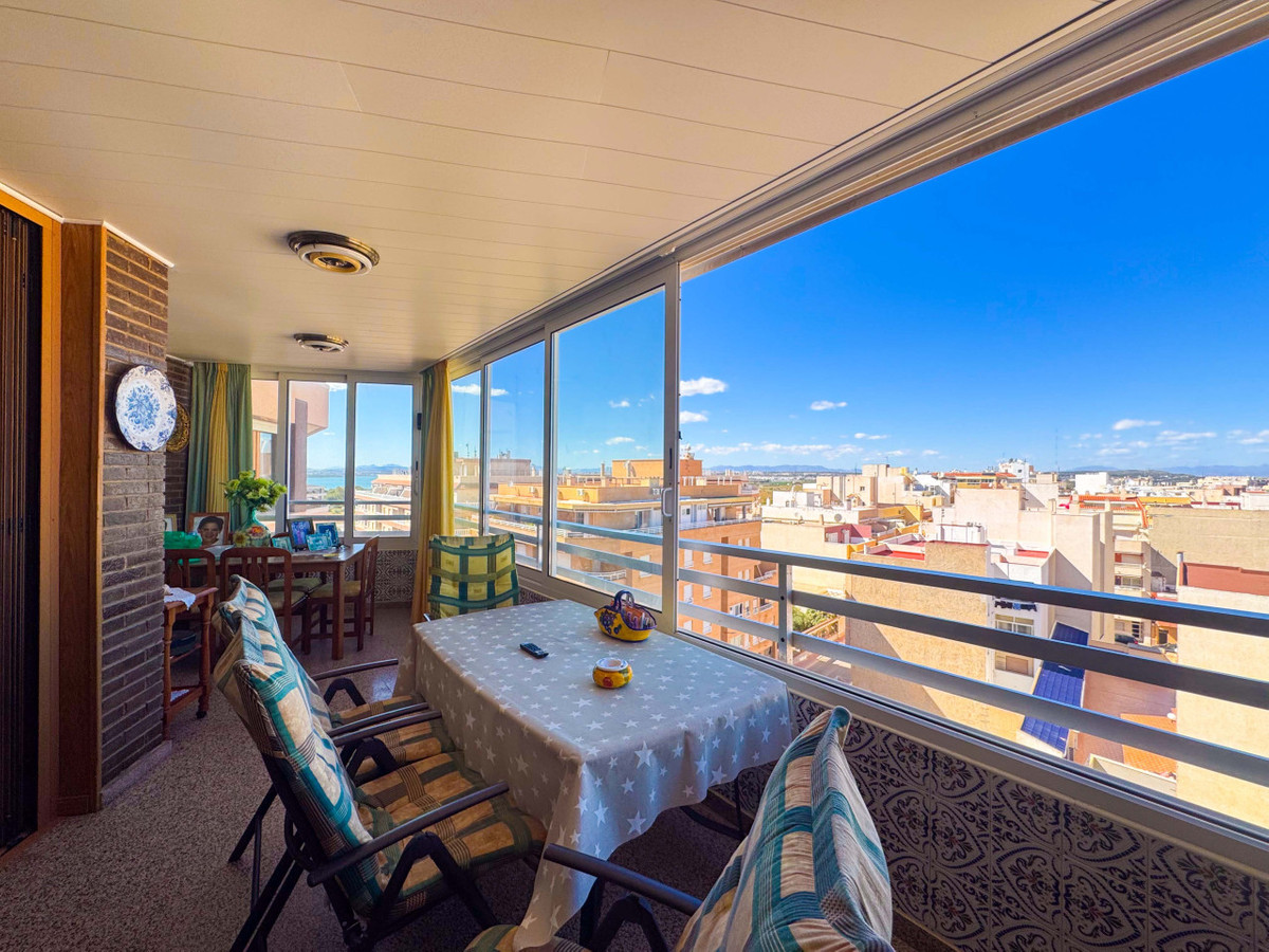 Se vende Apartamento Planta Media de 3 dormitorios en Costa Blanca, Alicante, España