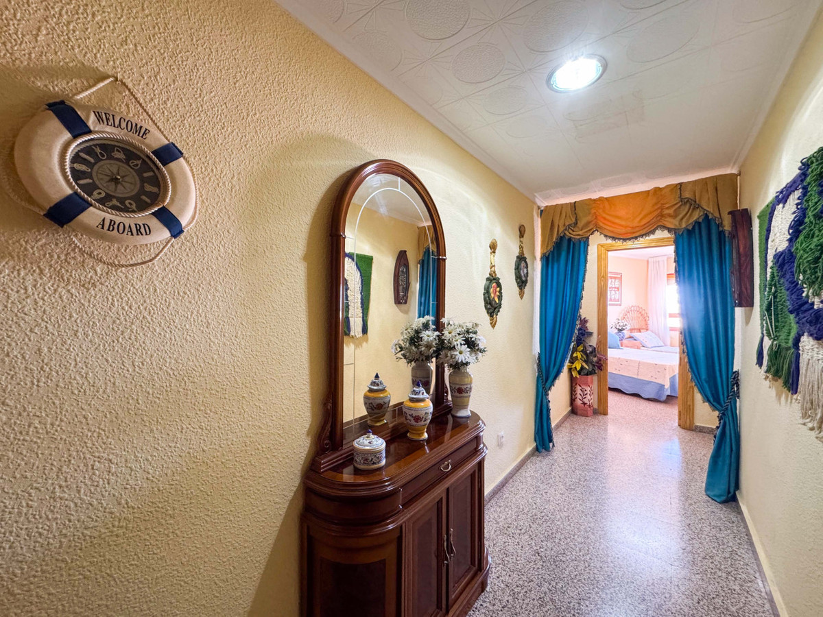 Se vende Apartamento Planta Media de 3 dormitorios en Costa Blanca, Alicante, España