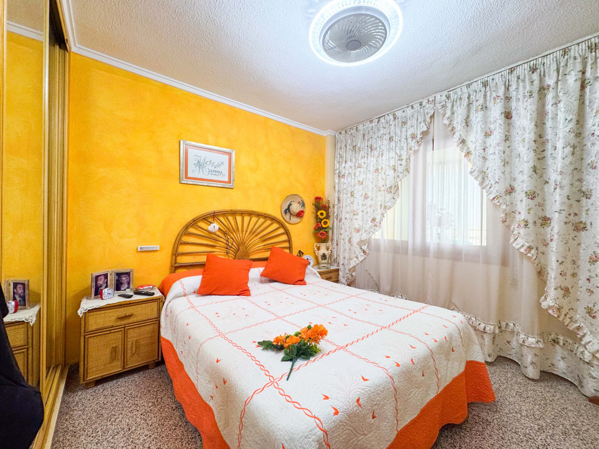 Se vende Apartamento Planta Media de 3 dormitorios en Costa Blanca, Alicante, España