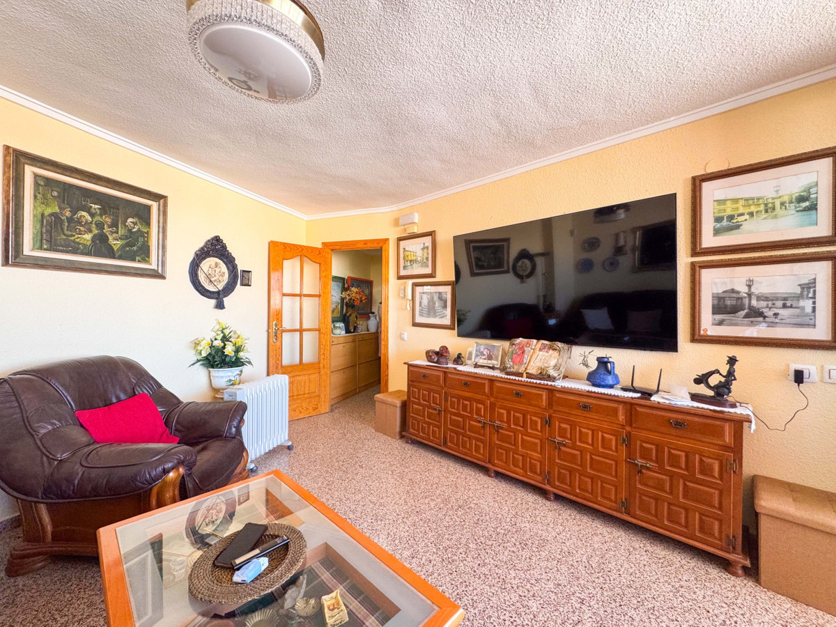 Se vende Apartamento Planta Media de 3 dormitorios en Costa Blanca, Alicante, España