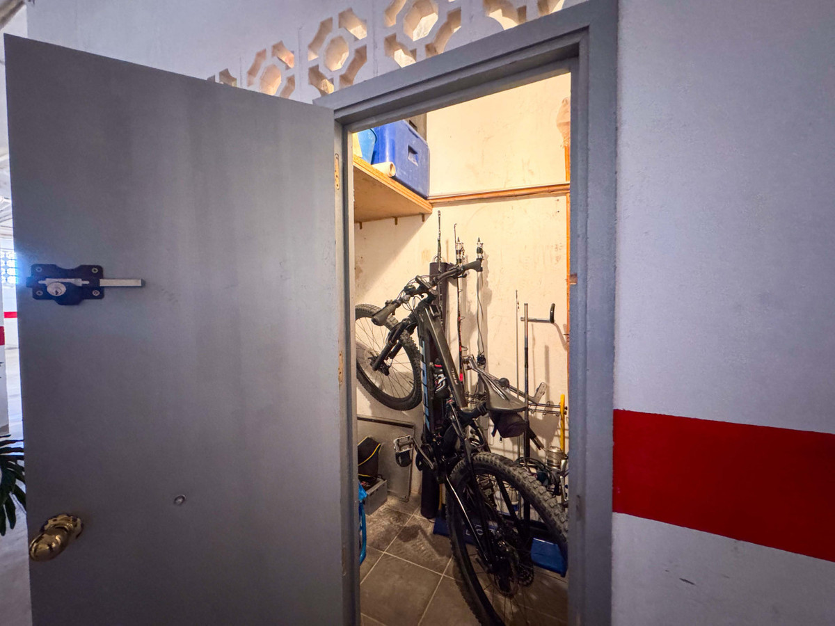 Se vende Apartamento Planta Media de 3 dormitorios en Costa Blanca, Alicante, España