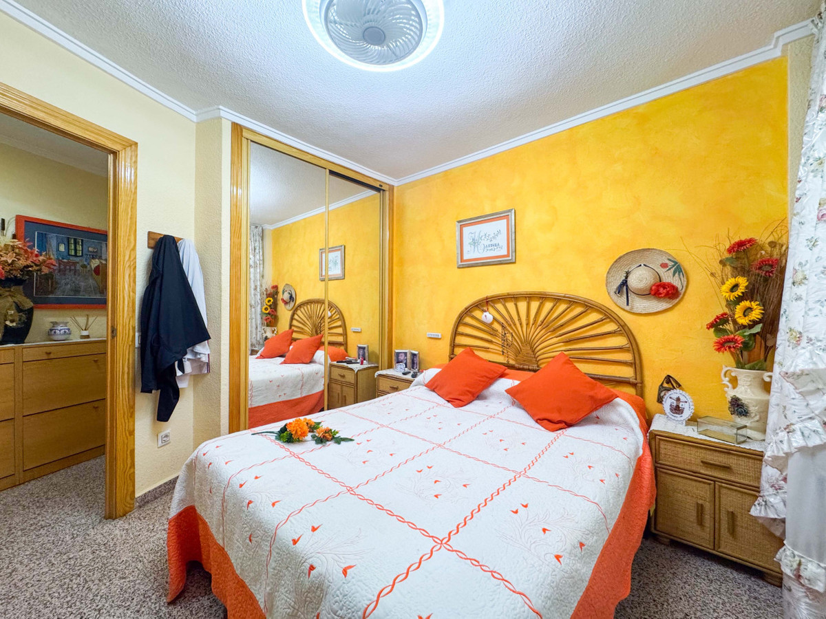 Se vende Apartamento Planta Media de 3 dormitorios en Costa Blanca, Alicante, España