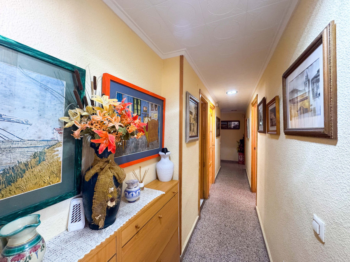 Se vende Apartamento Planta Media de 3 dormitorios en Costa Blanca, Alicante, España