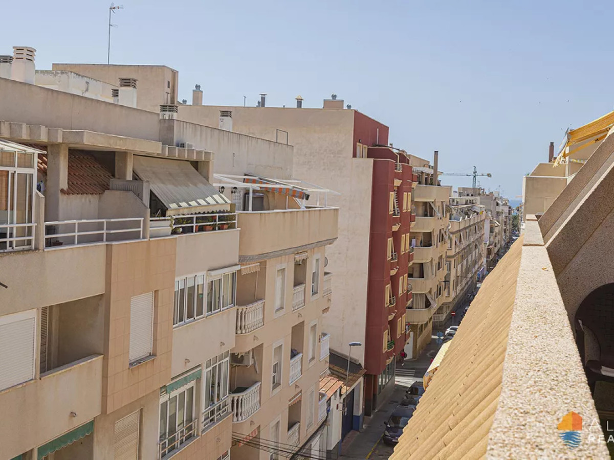 Se vende Ático de 2 dormitorios en Costa Blanca, Alicante, España
