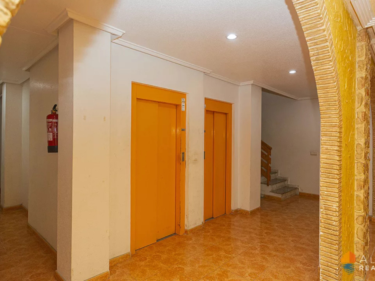 Se vende Ático de 2 dormitorios en Costa Blanca, Alicante, España