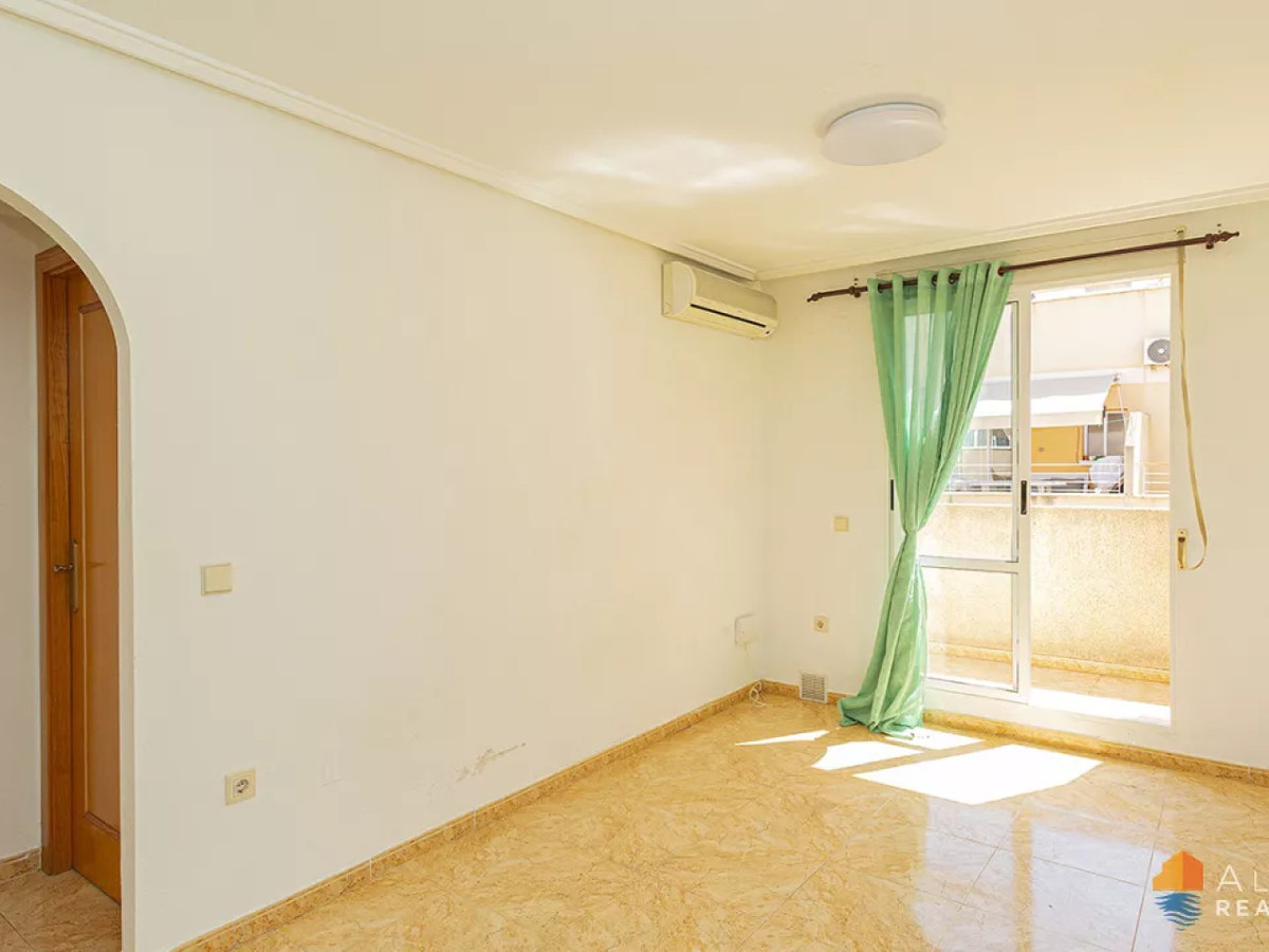 Se vende Ático de 2 dormitorios en Costa Blanca, Alicante, España