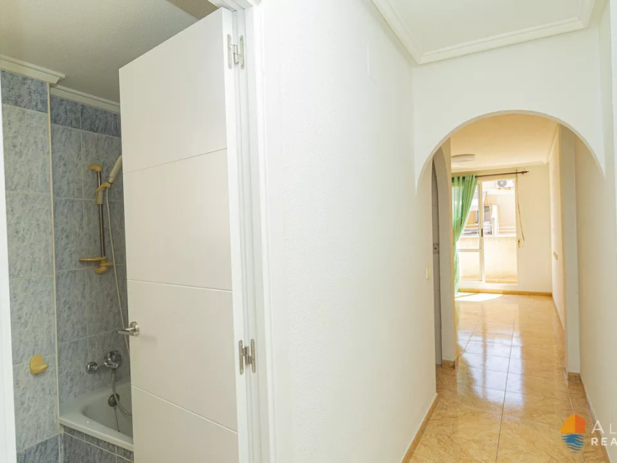 Se vende Ático de 2 dormitorios en Costa Blanca, Alicante, España