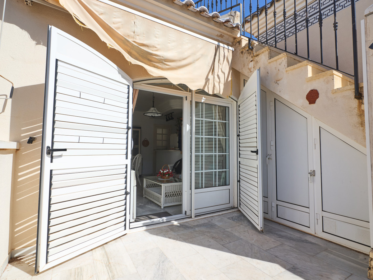 Se vende Apartamento en Planta Última de 2 dormitorios en Costa Blanca, Alicante, España
