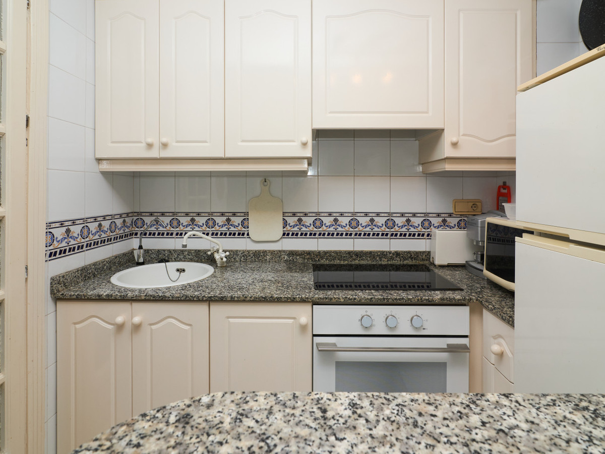 Se vende Apartamento en Planta Última de 2 dormitorios en Costa Blanca, Alicante, España