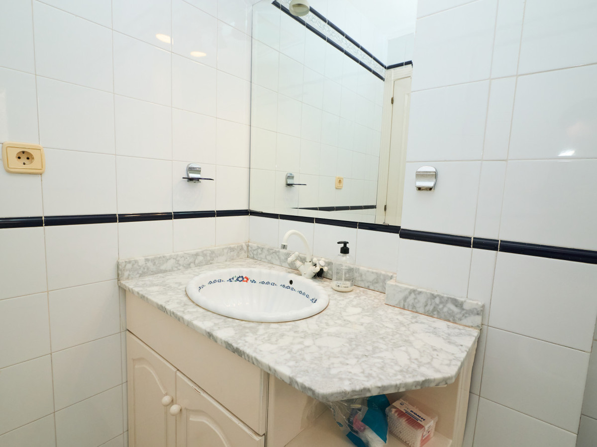 Se vende Apartamento en Planta Última de 2 dormitorios en Costa Blanca, Alicante, España