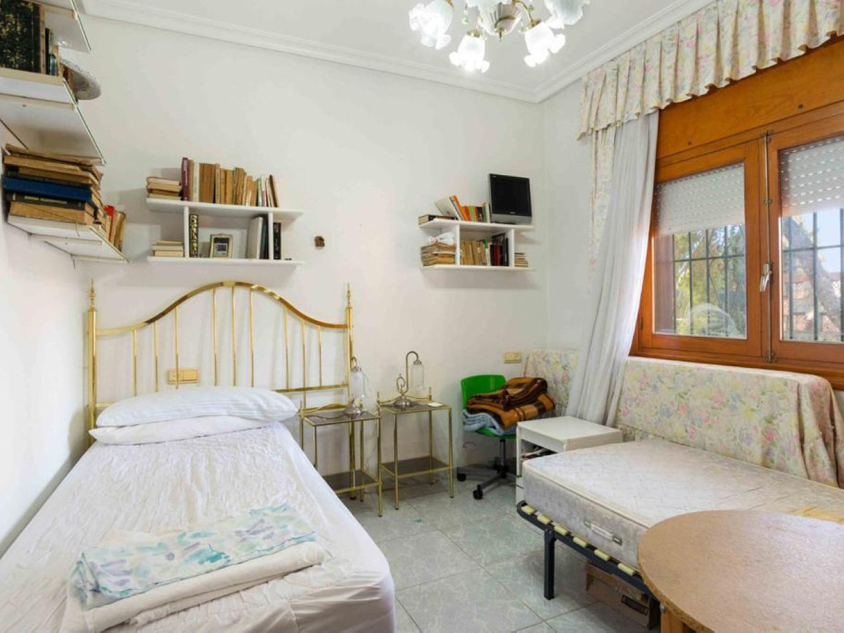 Se vende Villa - Chalet de 6 dormitorios en Costa Blanca, Alicante, España