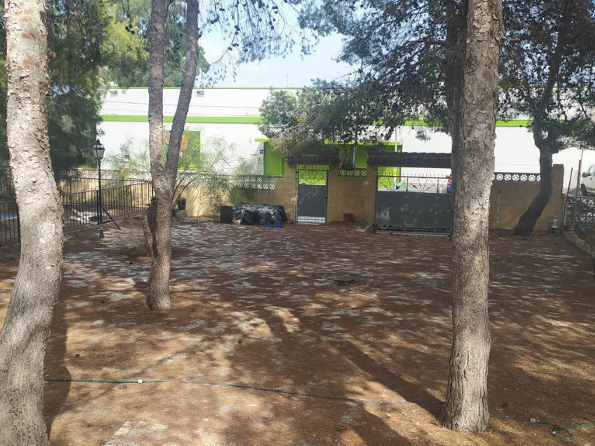 Se vende Villa - Chalet de 6 dormitorios en Costa Blanca, Alicante, España